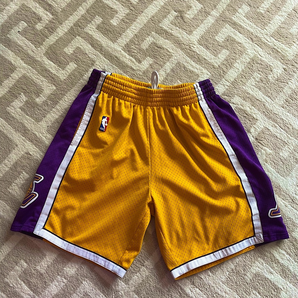 Swingman Shorts Los Angeles Lakers 2009-10 Size LARGE men’s basketball